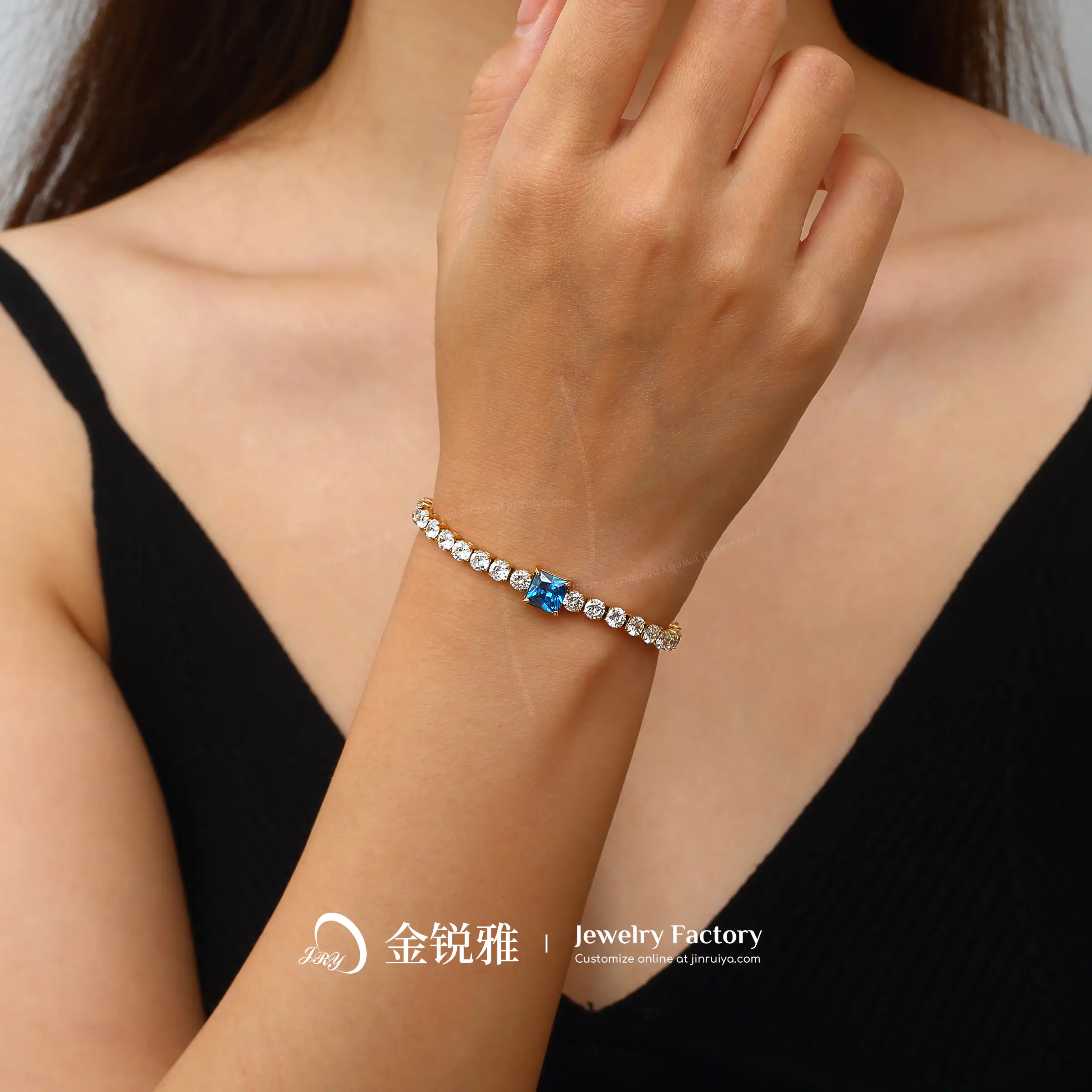 Bracelet en acier inoxydable avec zircon cubique carré serti de griffes