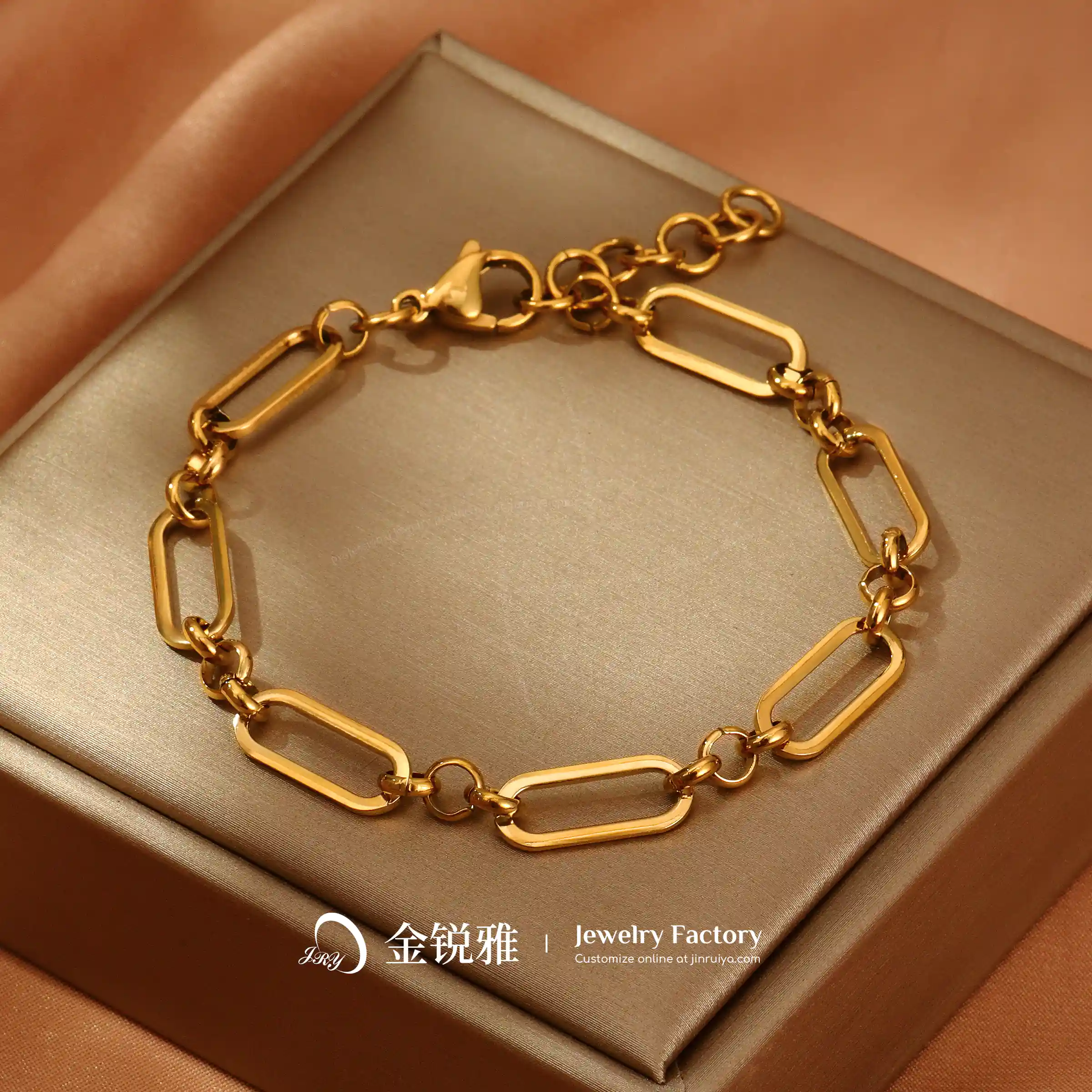 1:3 Oval Pearl Circle Chain Bracelet