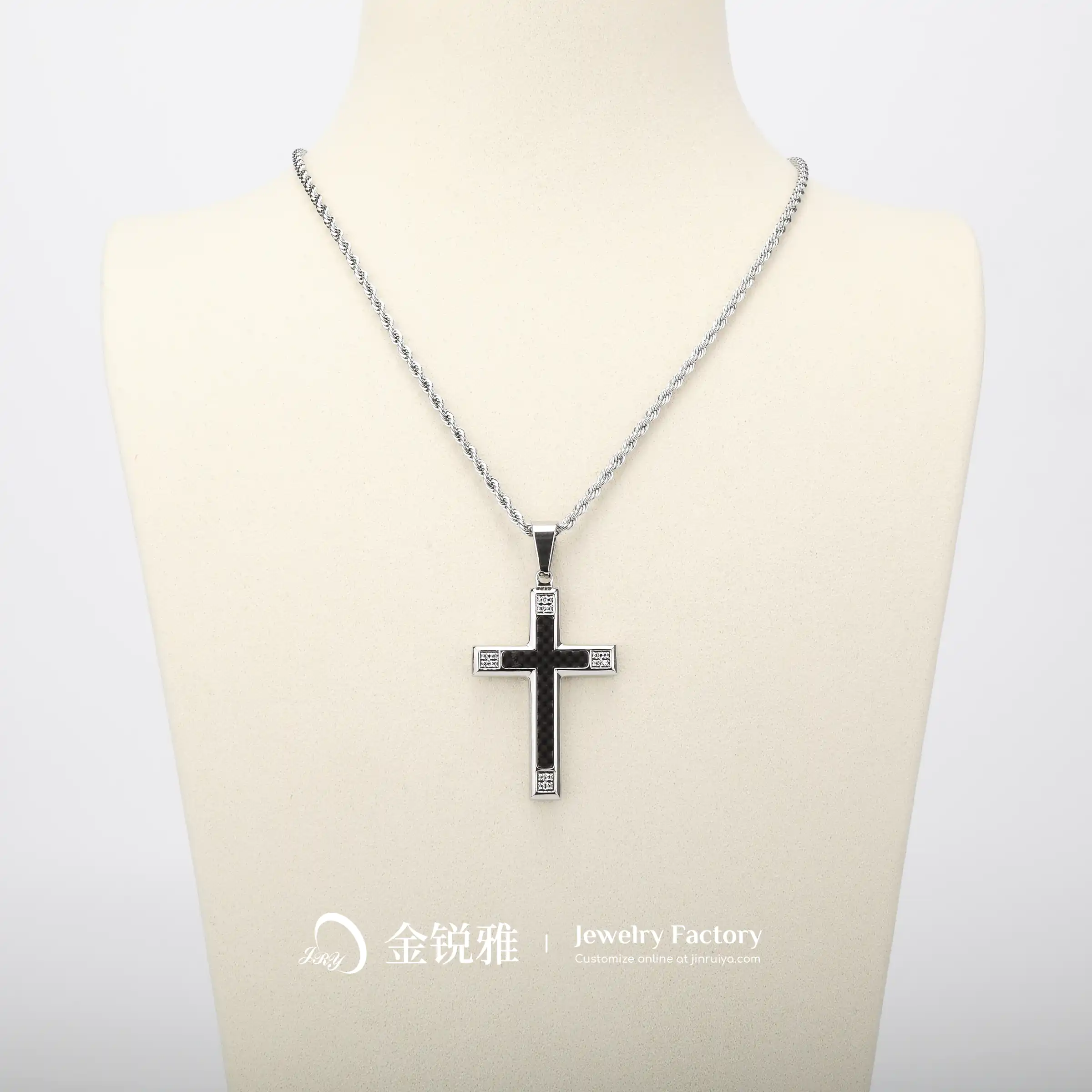 Zirconia Cross Necklace Wearing Effect