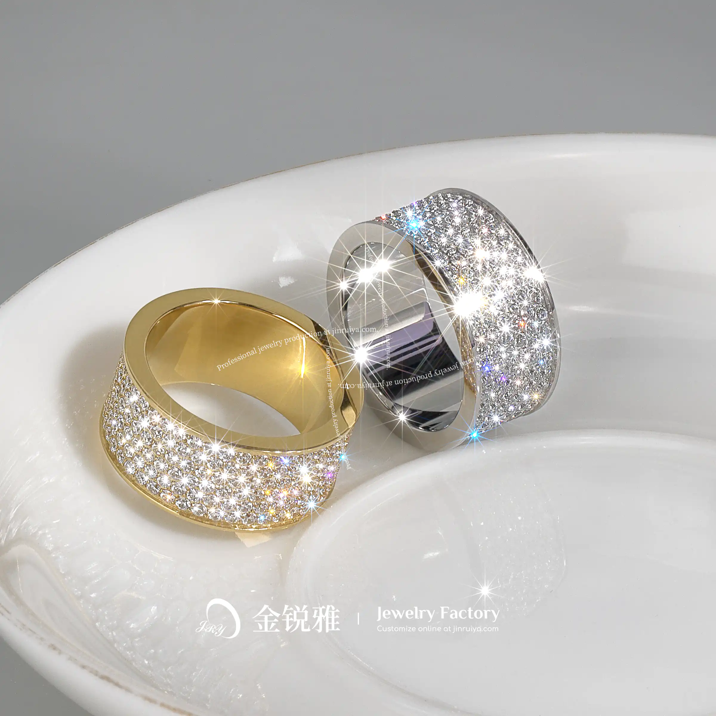 Bague en acier inoxydable avec oxydes de zirconium